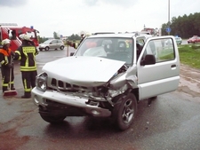 12. Juni 2011: Verkehrsunfall in der Großmehringer Straße.