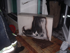 19. Februar 2011: Zimmerbrand in der Unteren Marktstraße - verursacht durch diesen Nachtspeicherofen.