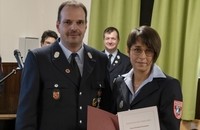 Beförderung zur Feuerwehrfrau: Christine Porschert.